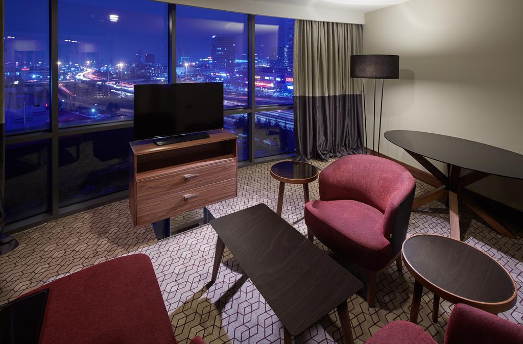 Executive Süit - Şehir Manzaralı + Lounge Erişimli